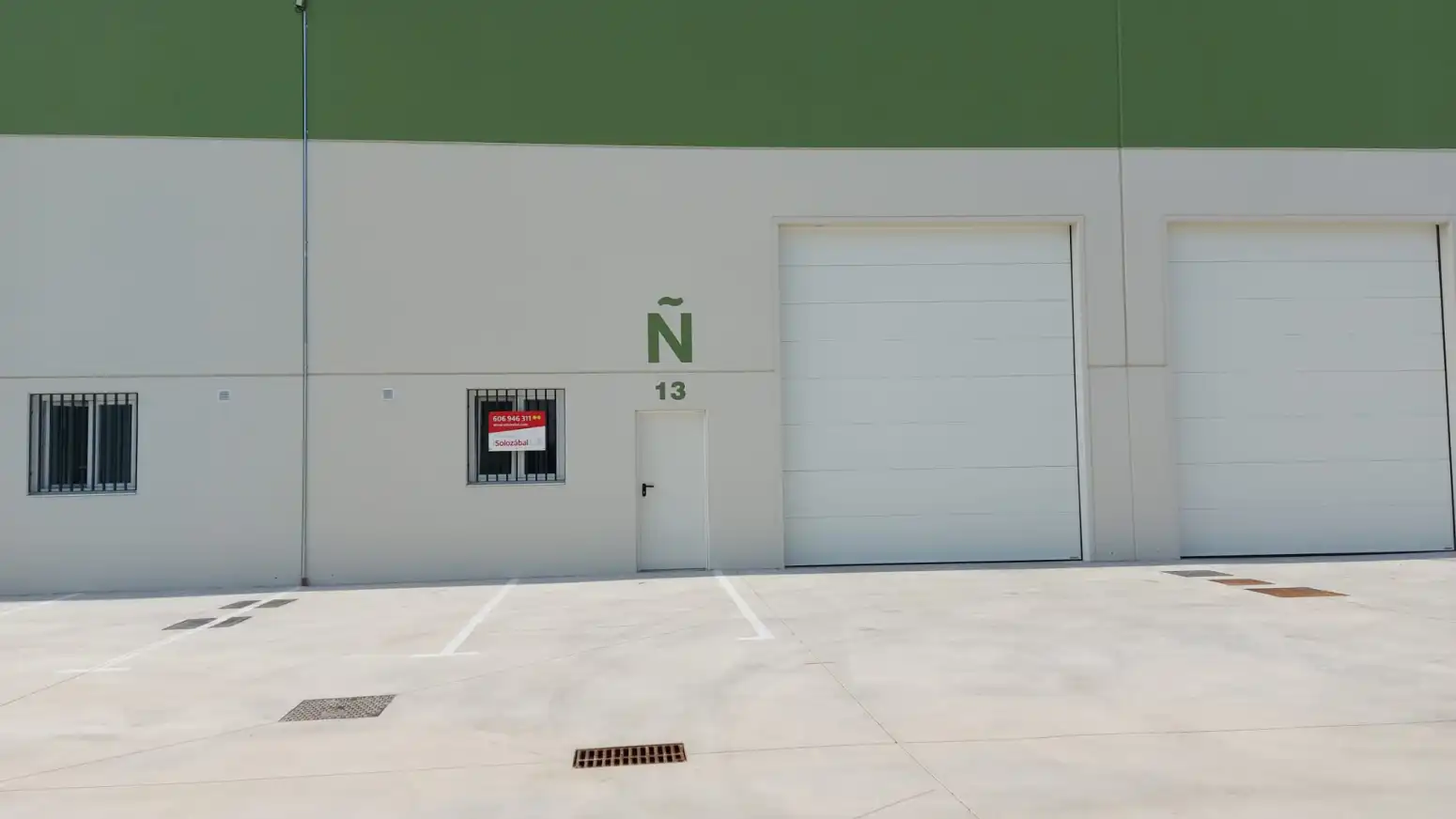 Vista exterior de Nave industrial de alquiler en  Logroño