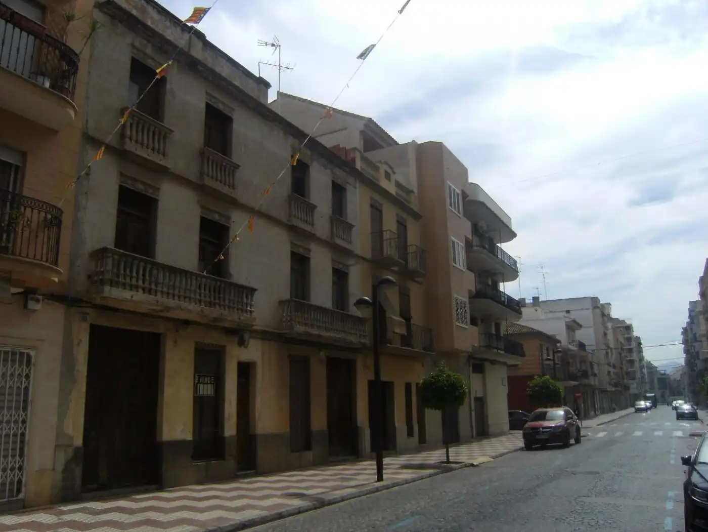 Casa con terraza en venta en Calle ARBRES, imagen 2