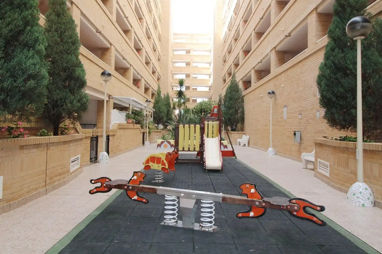 Vista exterior de Planta baixa en venda en Oropesa del Mar / Orpesa amb Aire condicionat, Terrassa i Traster