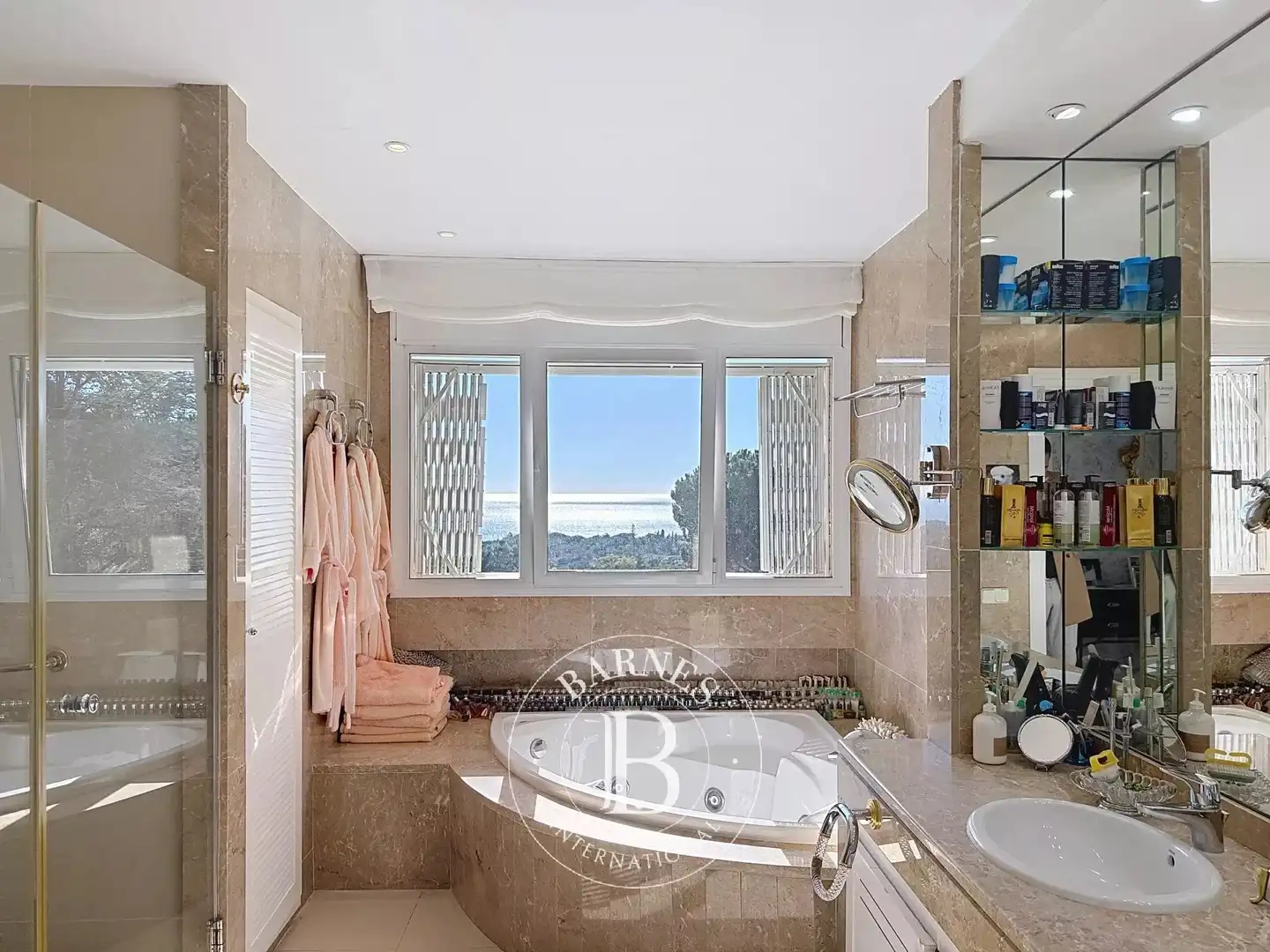 Bathroom of Houses for sale in Sant Andreu de Llavaneres  with Air Conditioner, Heating and Terrace