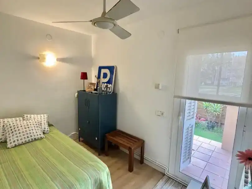 Bedroom of Flat for sale in Vilanova i la Geltrú  with Air Conditioner, Swimming Pool and Balcony