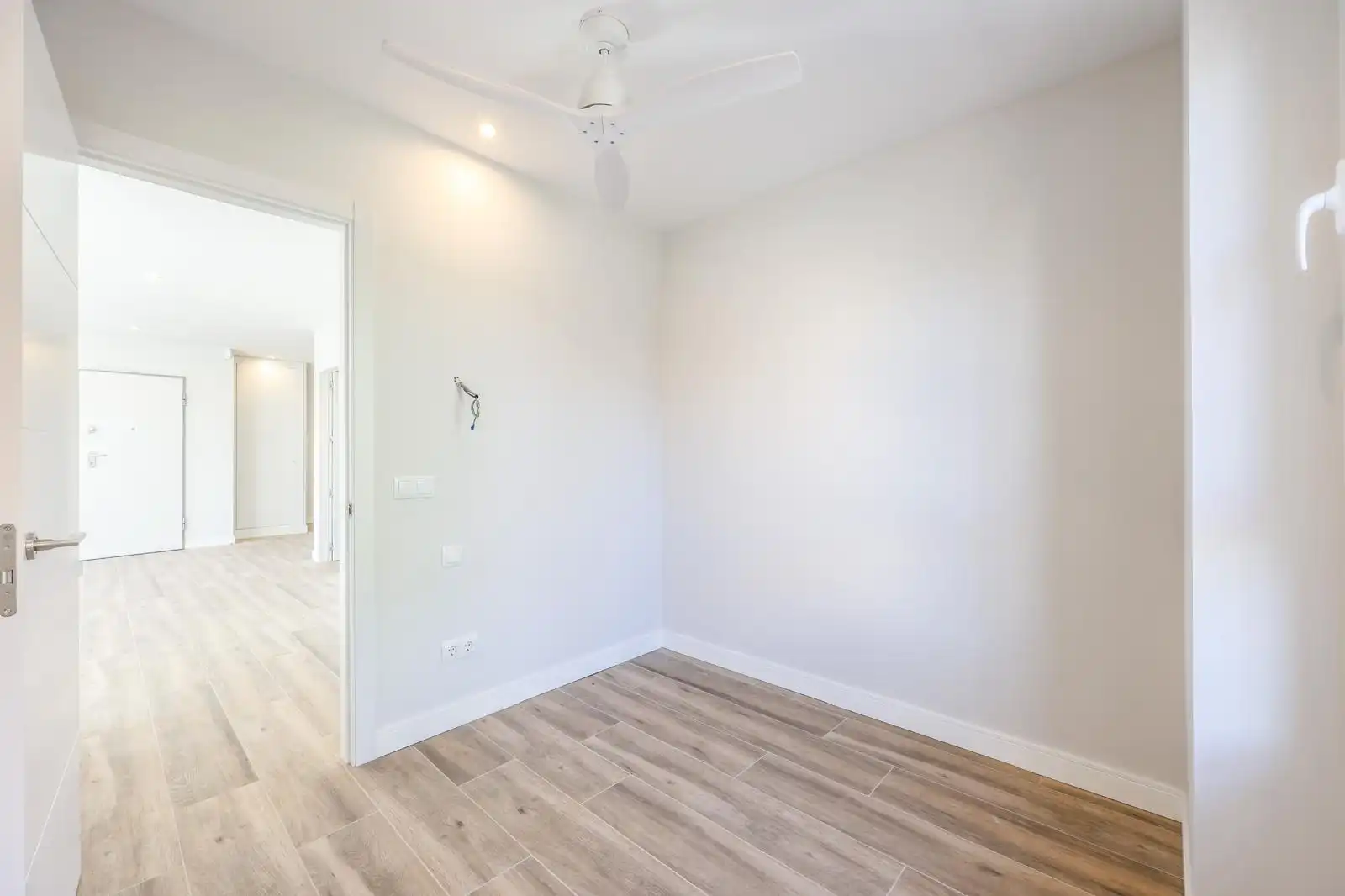 Bedroom of Flat for sale in Madrid  with Heating, Oven and Washing machine