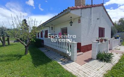 Vista exterior de Casa o xalet en venda en Bulbuente amb Calefacció, Jardí privat i Terrassa