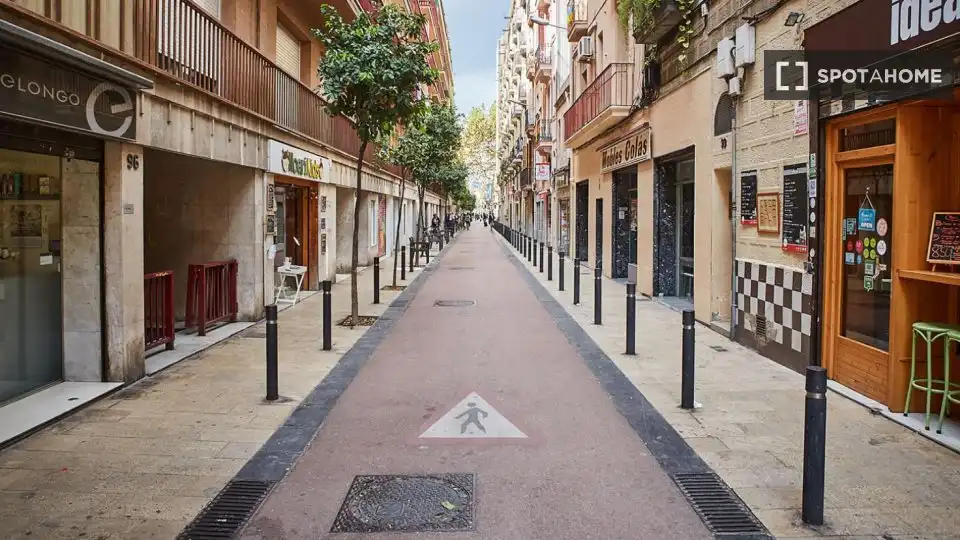 Vista exterior de Apartamento para compartir en Barcelona con Aire acondicionado, Terraza y Amueblado