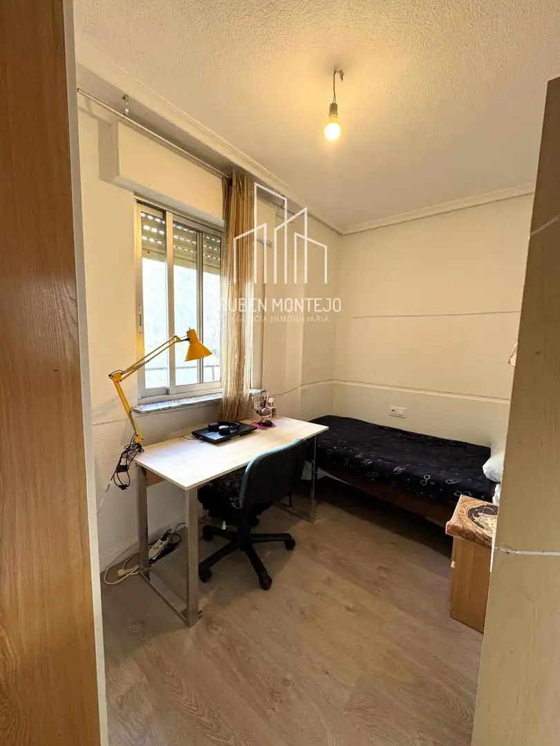 Schlafzimmer von Wohnung zur untervermieten in Salamanca mit Heizung, Terrasse und Möbliert