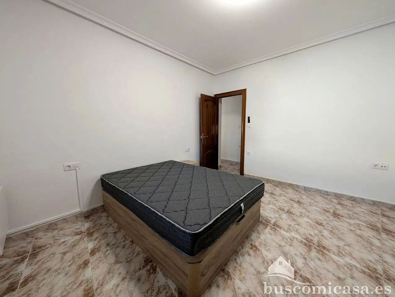 Habitación de Piso de alquiler en Linares con Aire acondicionado, Calefacción y Terraza