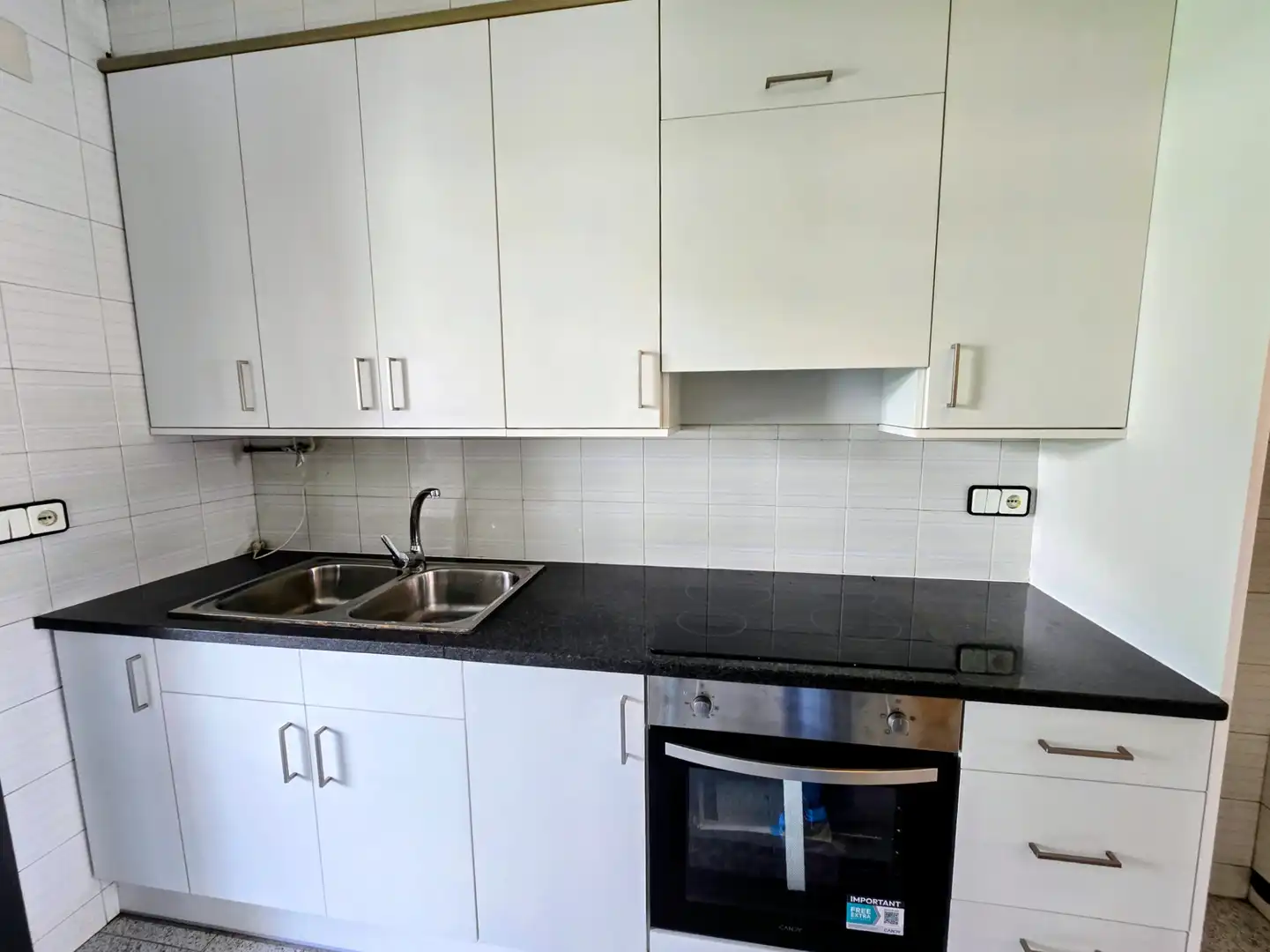 Cocina de Casa adosada en venta en Manlleu con Calefacción, Jardín privado y Terraza