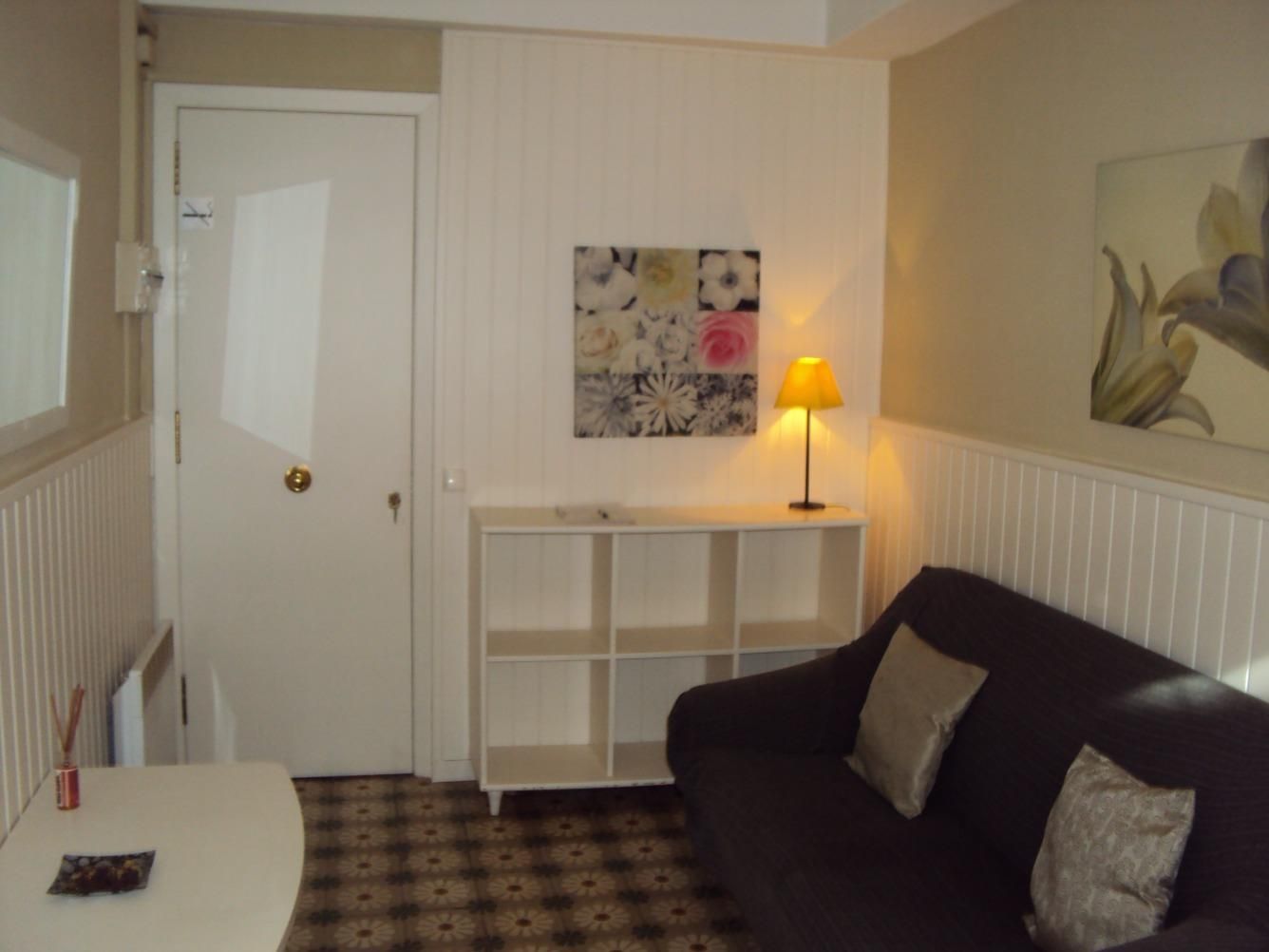 Dormitori de Pis de lloguer en Manresa amb Calefacció, Moblat i Rentadora