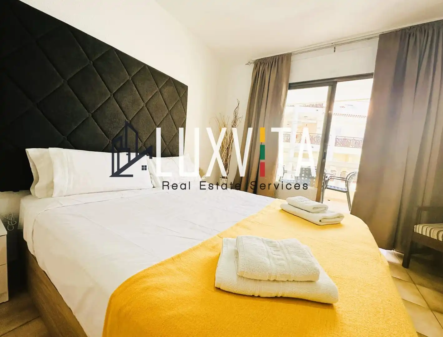 Dormitori de Apartament en venda en Arona amb Jardí privat, Terrassa i Moblat