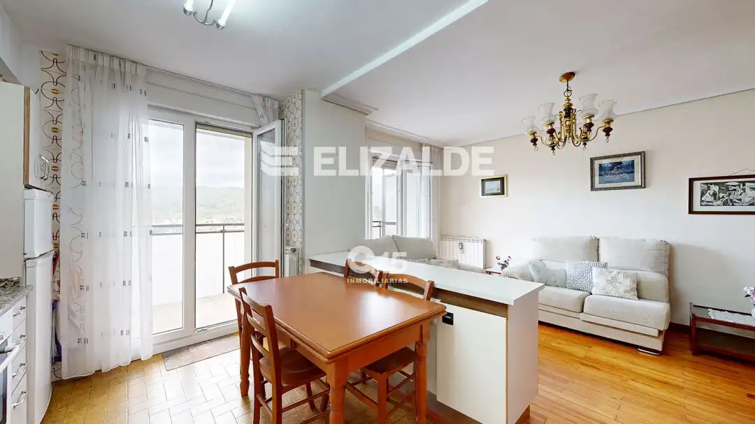 Piso con terraza en venta en Txapinene Kalea, imagen 5