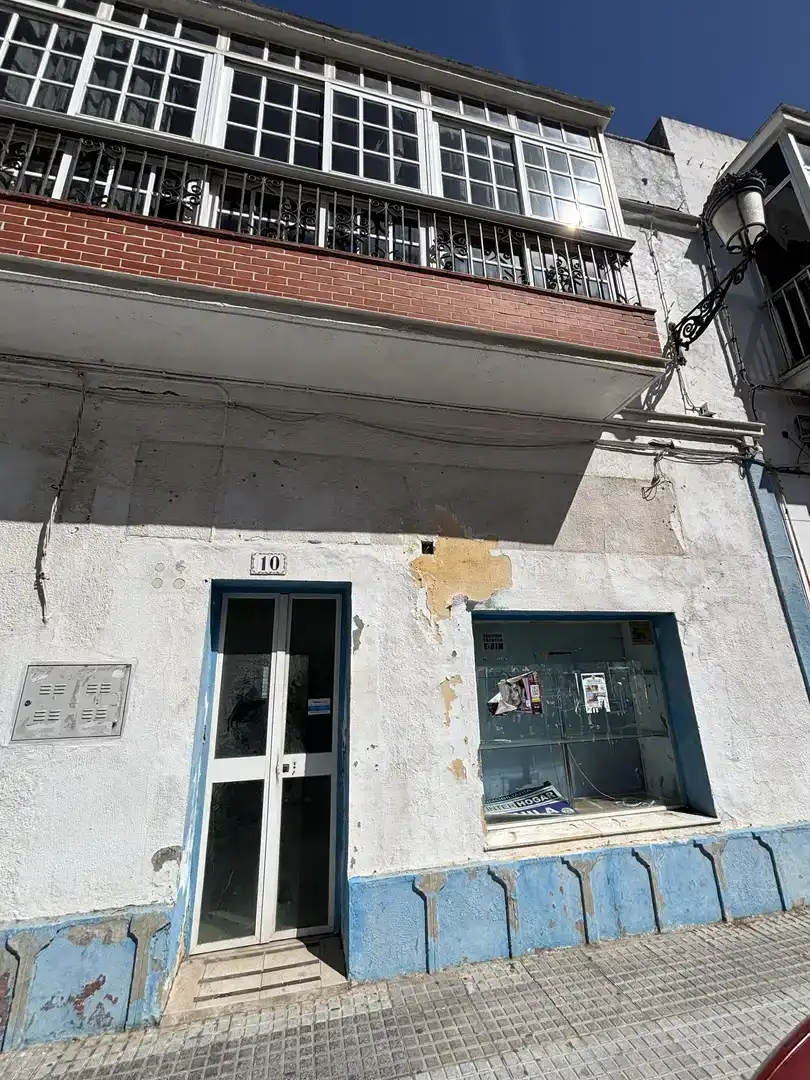 Vista exterior de Dúplex en venda en Chiclana de la Frontera amb Balcó