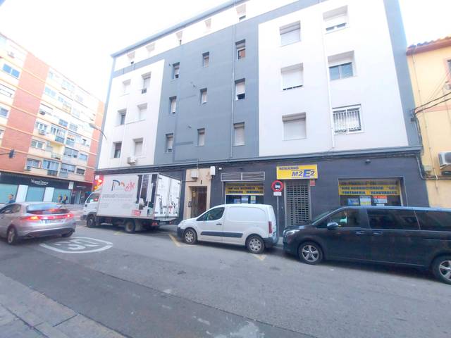 Local comercial en Venta en Calle de Antonio Maura, 1 en La Granja