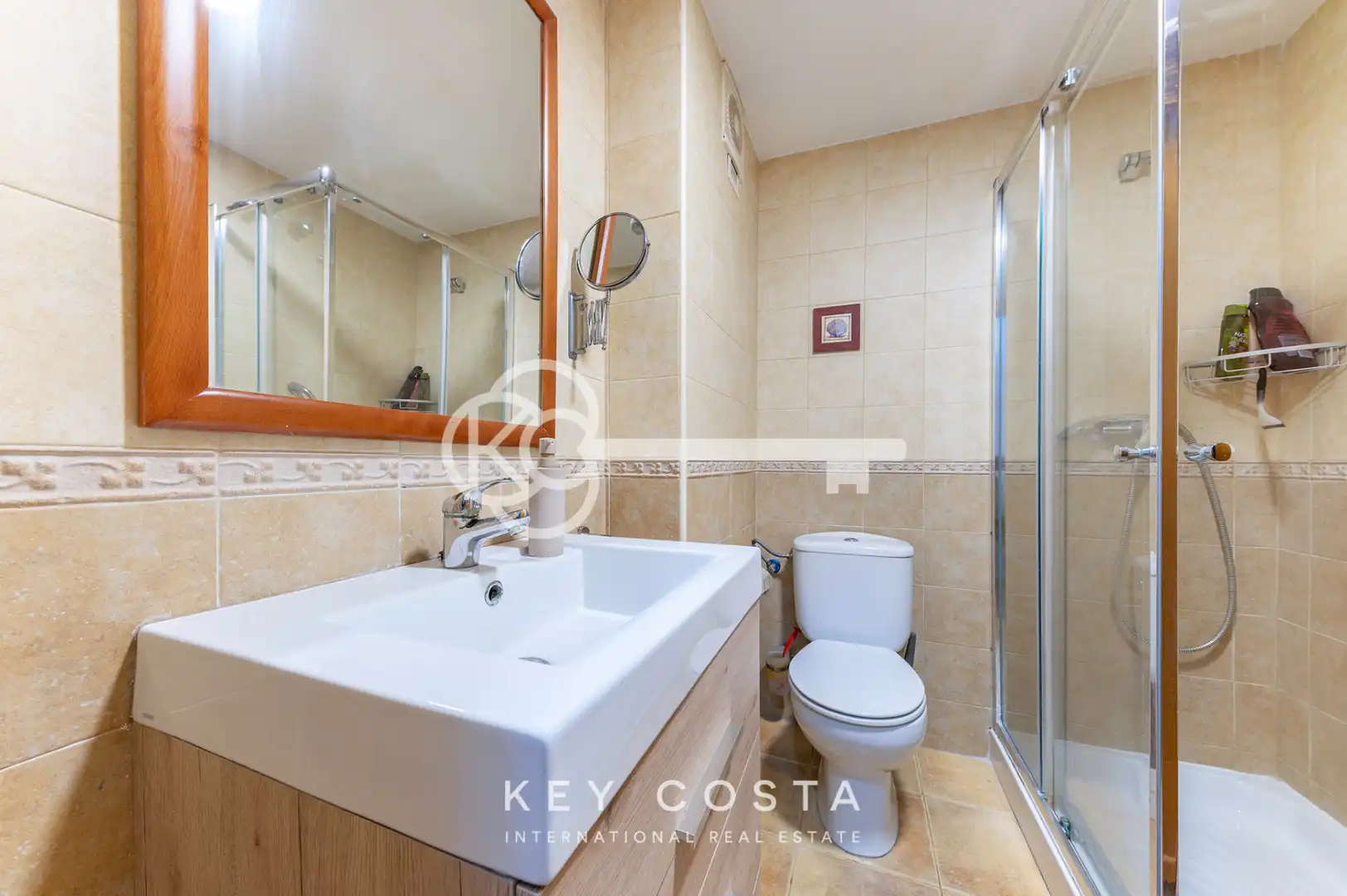 Bathroom of Flat for sale in Alicante / Alacant  with Air Conditioner, Heating and Oven