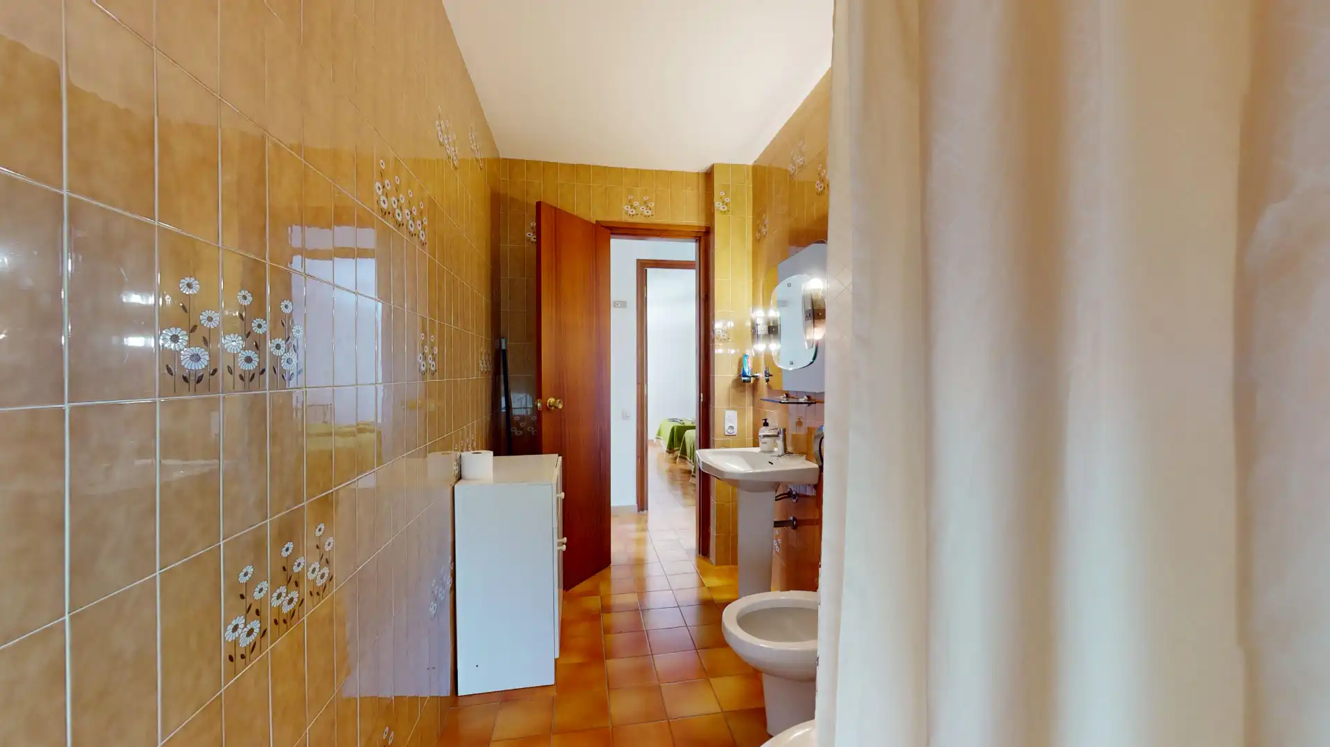 Bathroom of Houses for sale in Tortosa  with Heating, Private garden and Terrace
