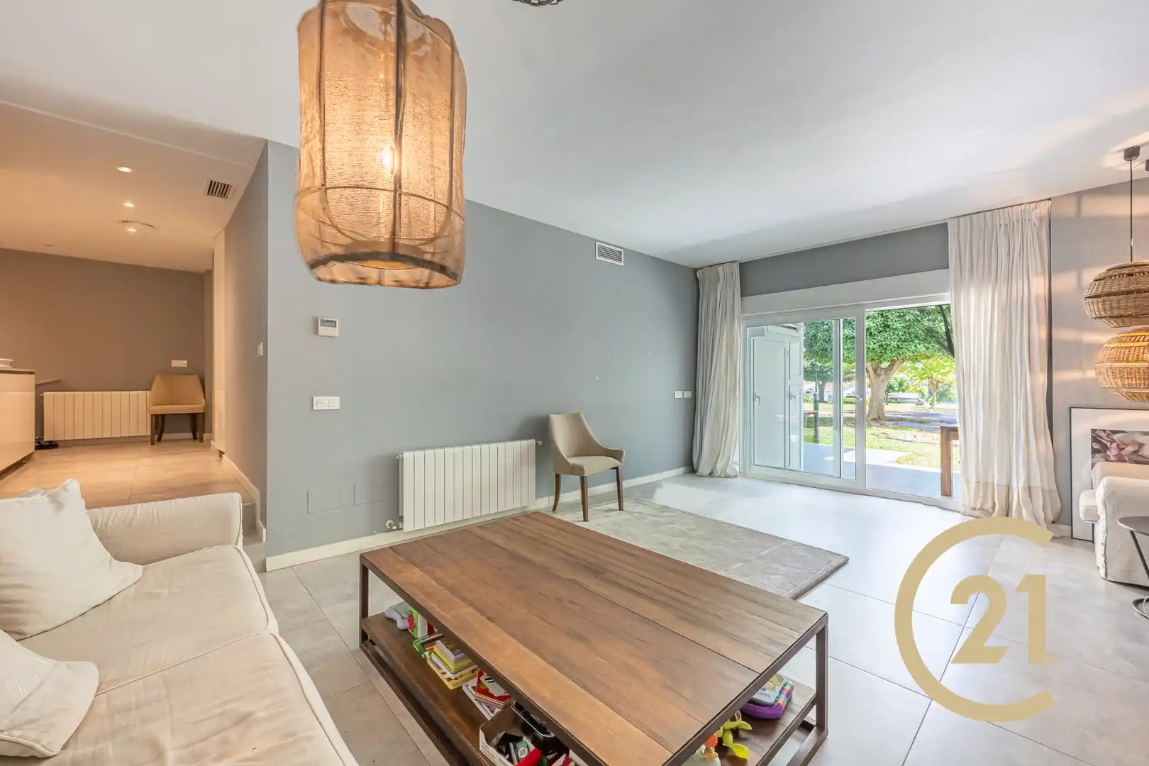 Sala de estar de Planta baja en venta en Marbella con Aire acondicionado, Terraza y Amueblado