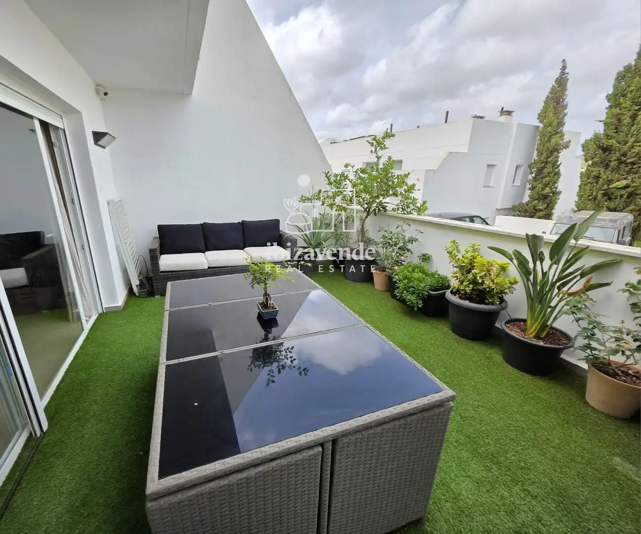 Terraza de Dúplex en venta en Santa Eulària des Riu con Aire acondicionado, Terraza y Piscina
