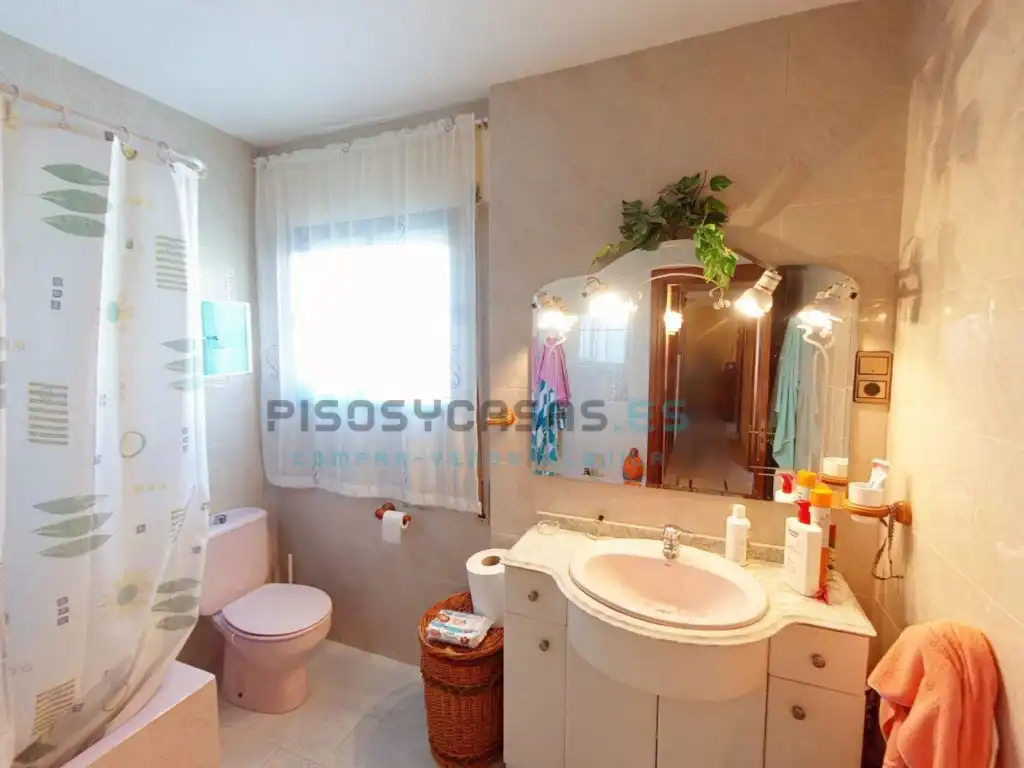 Casa con terraza en venta en Calle Democracia 4, imagen 68