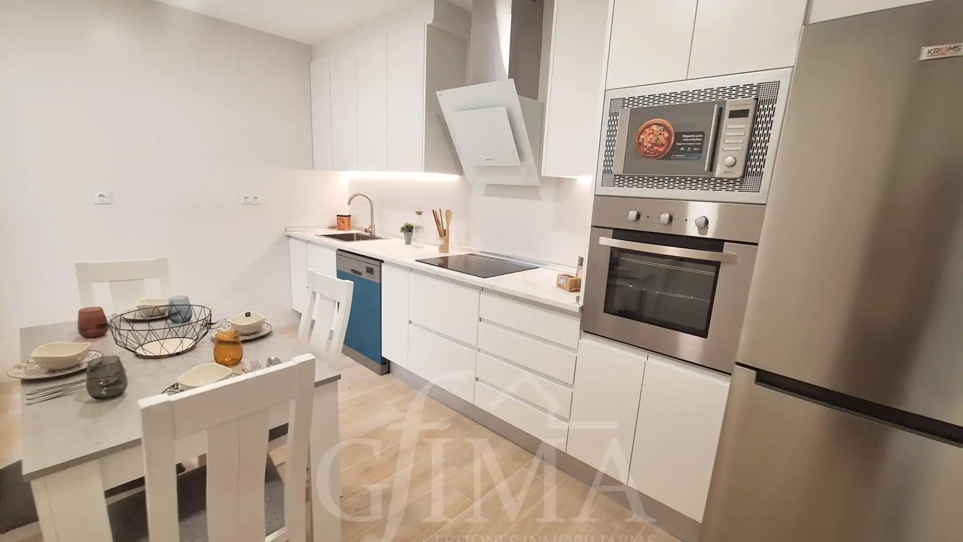 Kitchen of Detached homes for sale in Tomelloso  with Air Conditioner, Terrace and Balcony