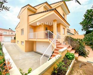 Vista exterior de Casa o xalet en venda en Vilafant amb Calefacció, Jardí privat i Terrassa