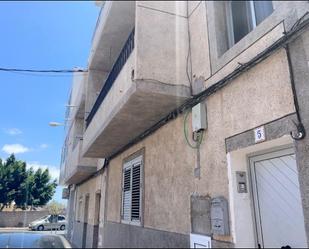 Vista exterior de Apartament en venda en San Bartolomé de Tirajana amb Terrassa i Balcó