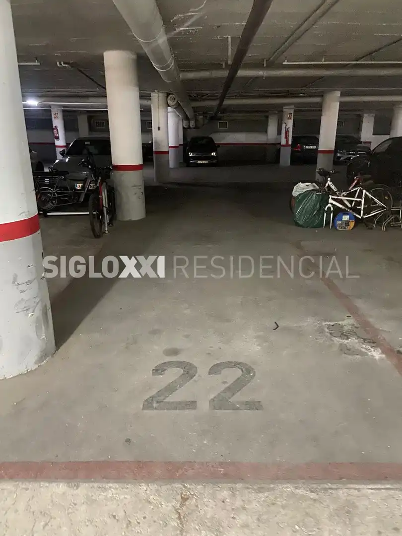 Parkplatz von Garage zum Verkauf in Barcelona