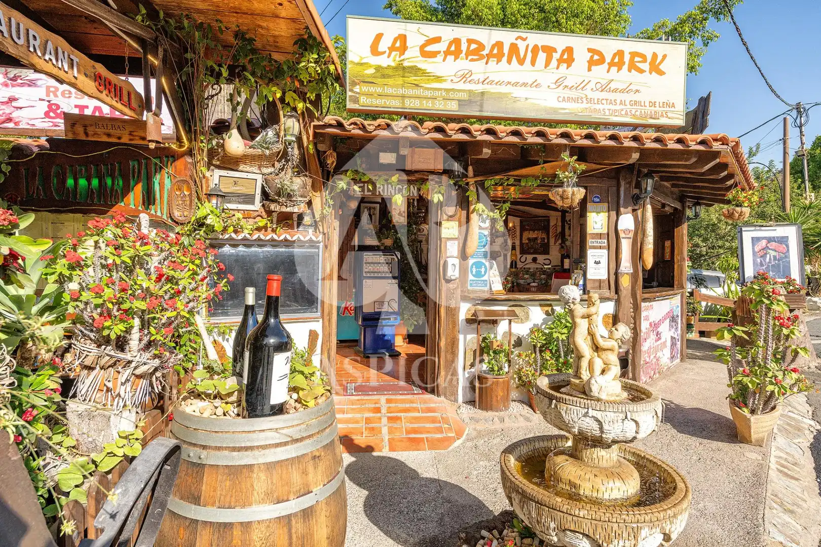 Commercial properties for sale in Montaña - La Data