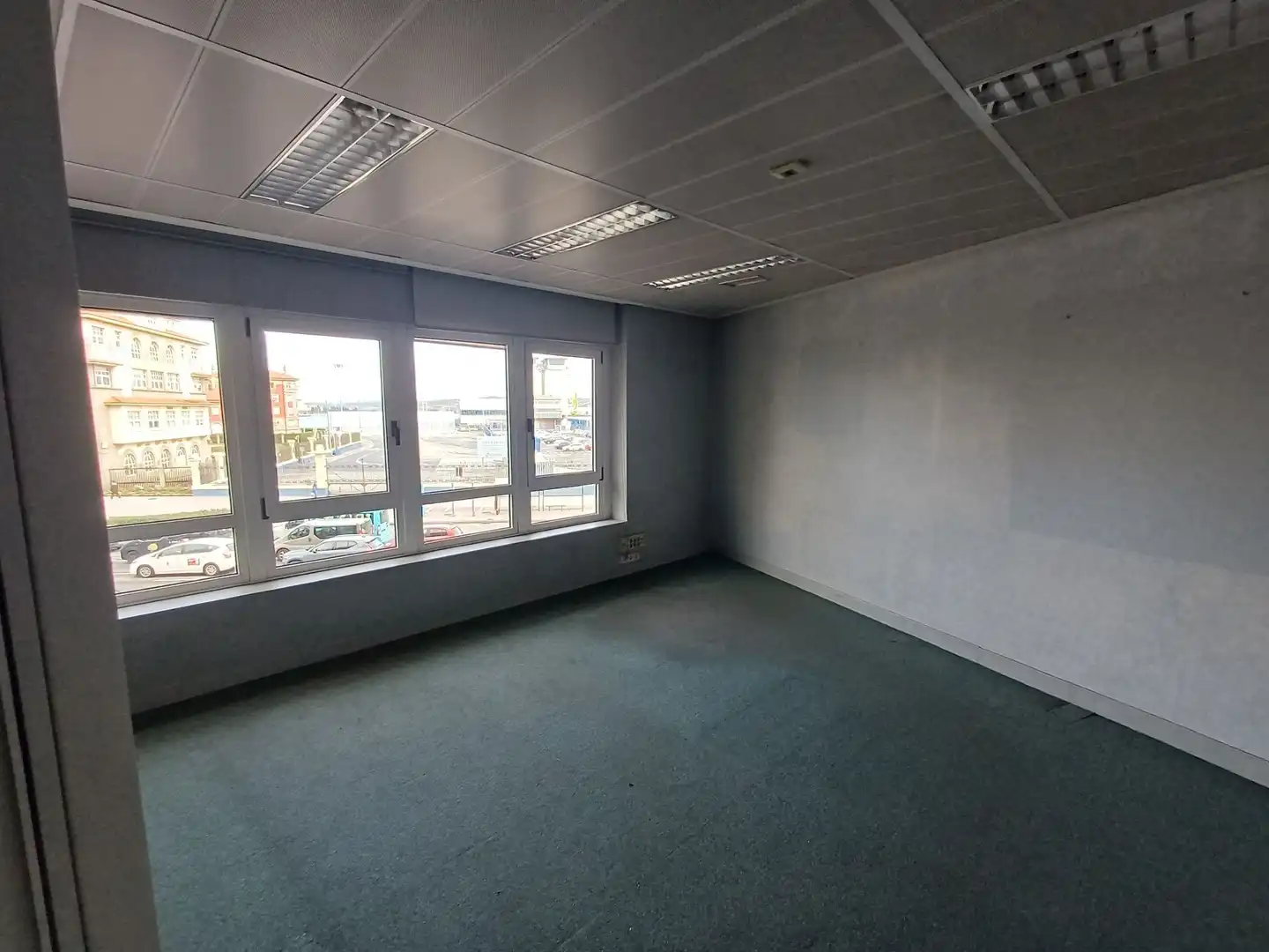 Local comercial en alquiler en Centro - Juan Flórez - Plaza Pontevedra, imagen 2