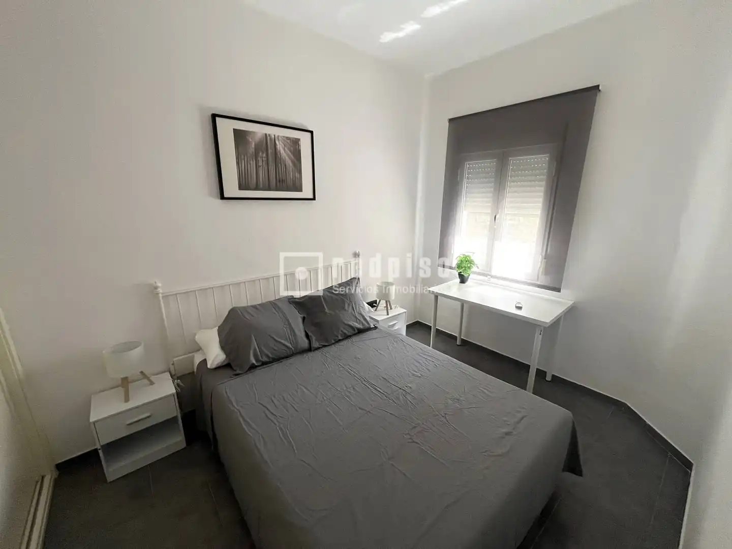 Bedroom of Flat for rent in Sevilla  with Air Conditioner, Terrace and Furnished