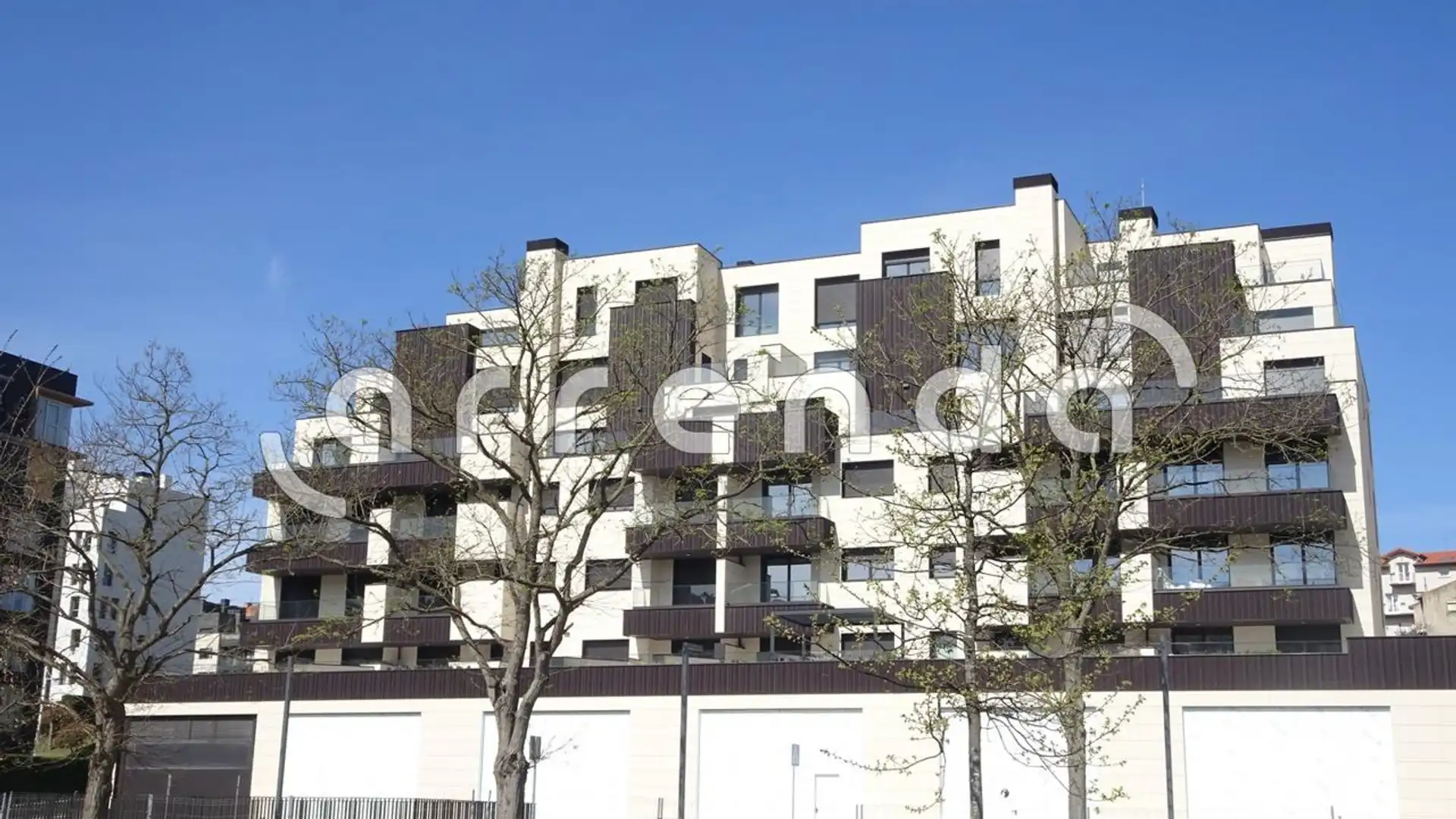 Vista exterior de Piso de alquiler en Santander con Calefacción, Terraza y Trastero