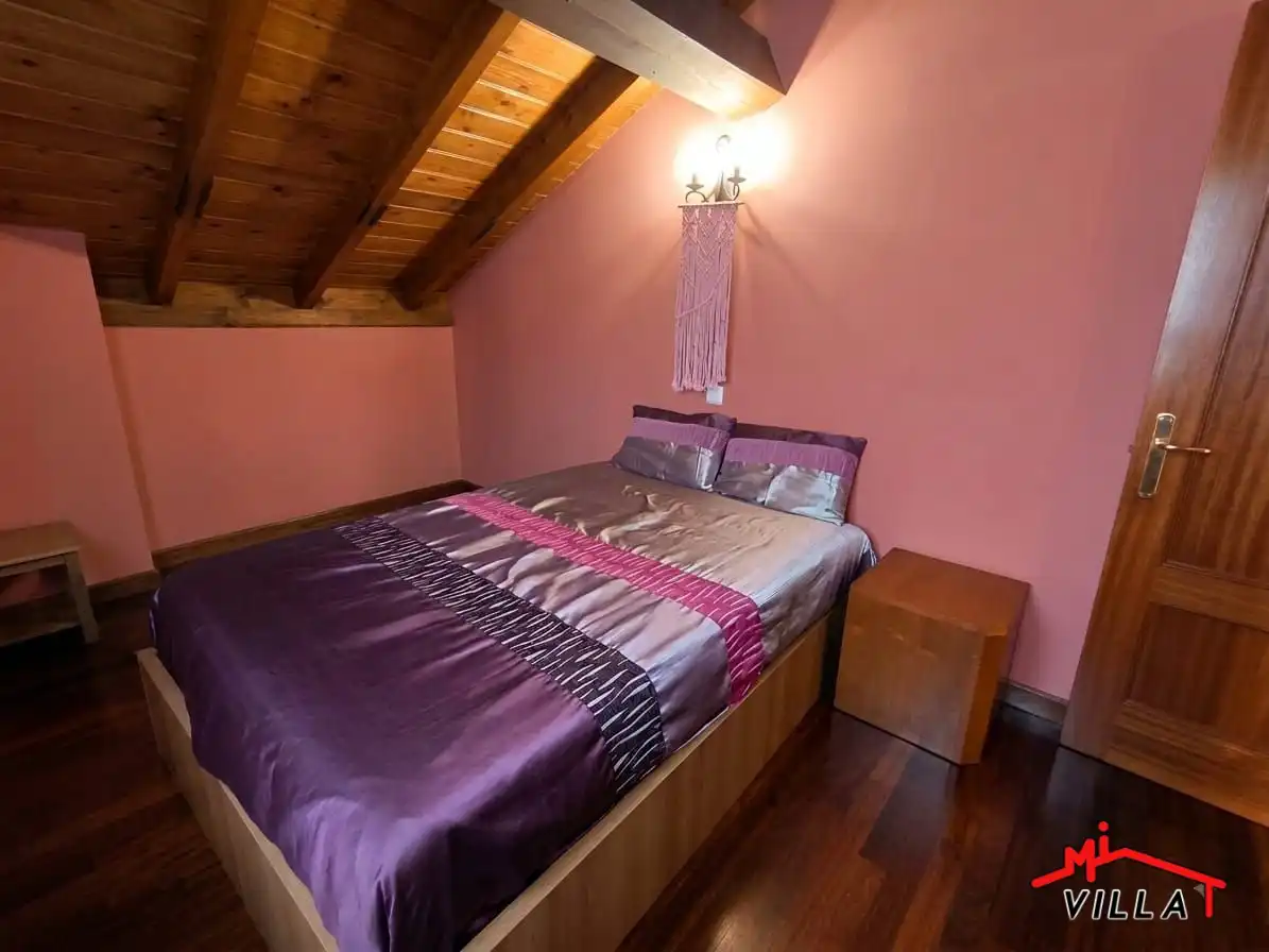 Habitación de Casa o chalet en venta en Voto con Calefacción, Terraza y Trastero