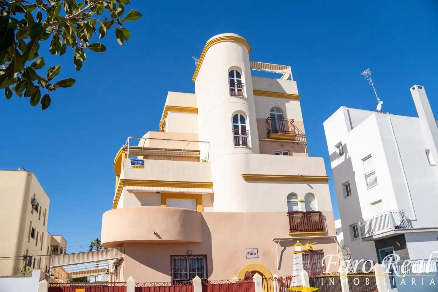 Exterior view of Flat for sale in Sanlúcar de Barrameda  with Air Conditioner, Terrace and Furnished