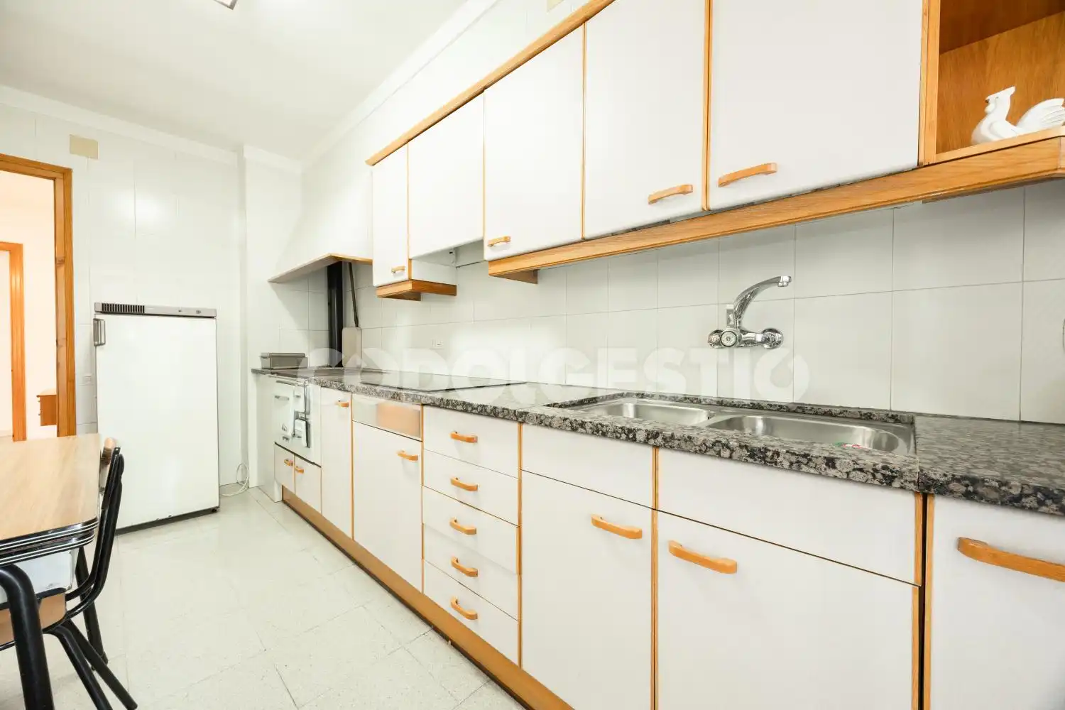 Cuina de Casa o xalet en venda en Torelló amb Terrassa i Balcó