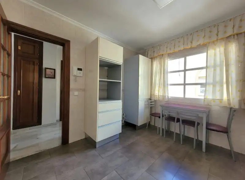 Flat for sale in Avenida de Carlos Haya, 68, La Florida - Parque Norte