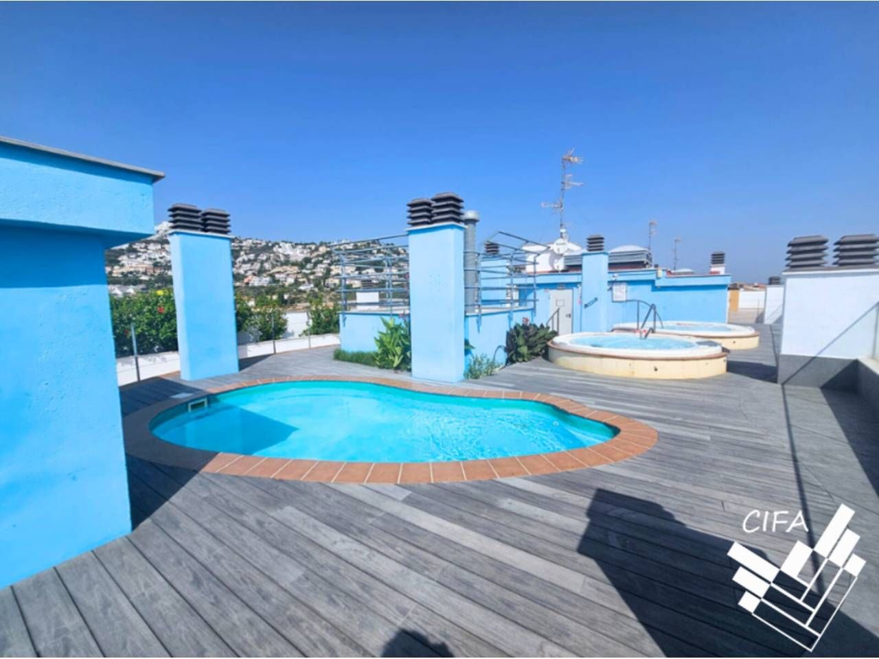 Piscina de Pis en venda en Peñíscola / Peníscola amb Calefacció, Traster i Moblat