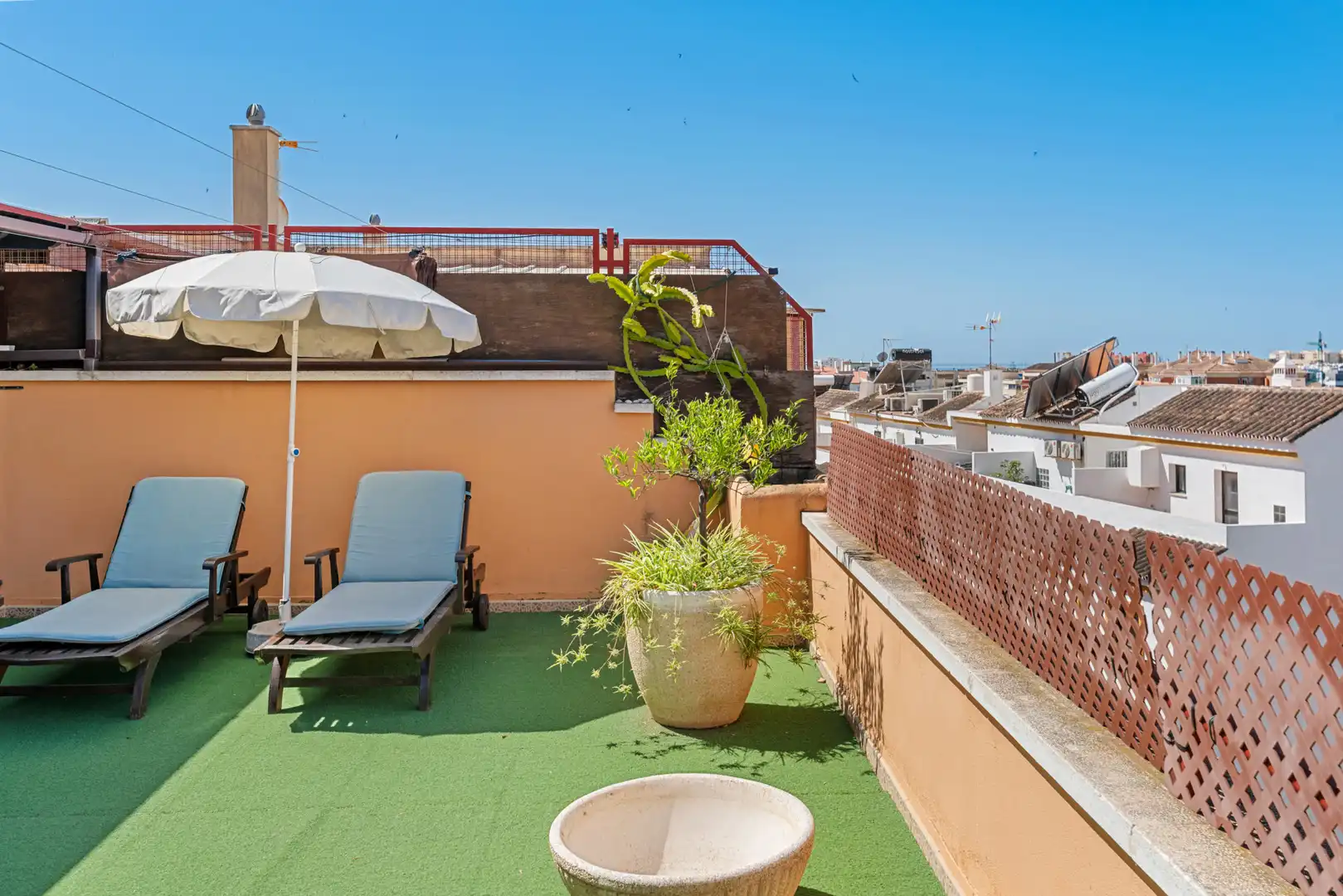 Terraza de Ático en venta en Estepona con Aire acondicionado, Terraza y Trastero