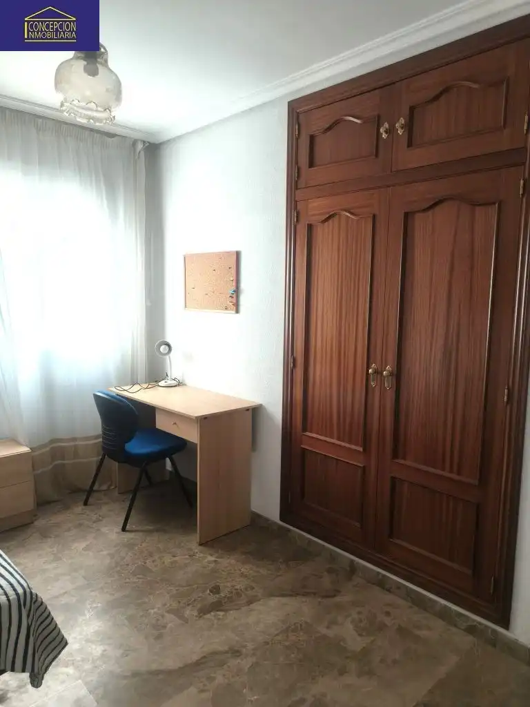 Bedroom of Flat for rent in Córdoba  with Air Conditioner, Heating and Furnished