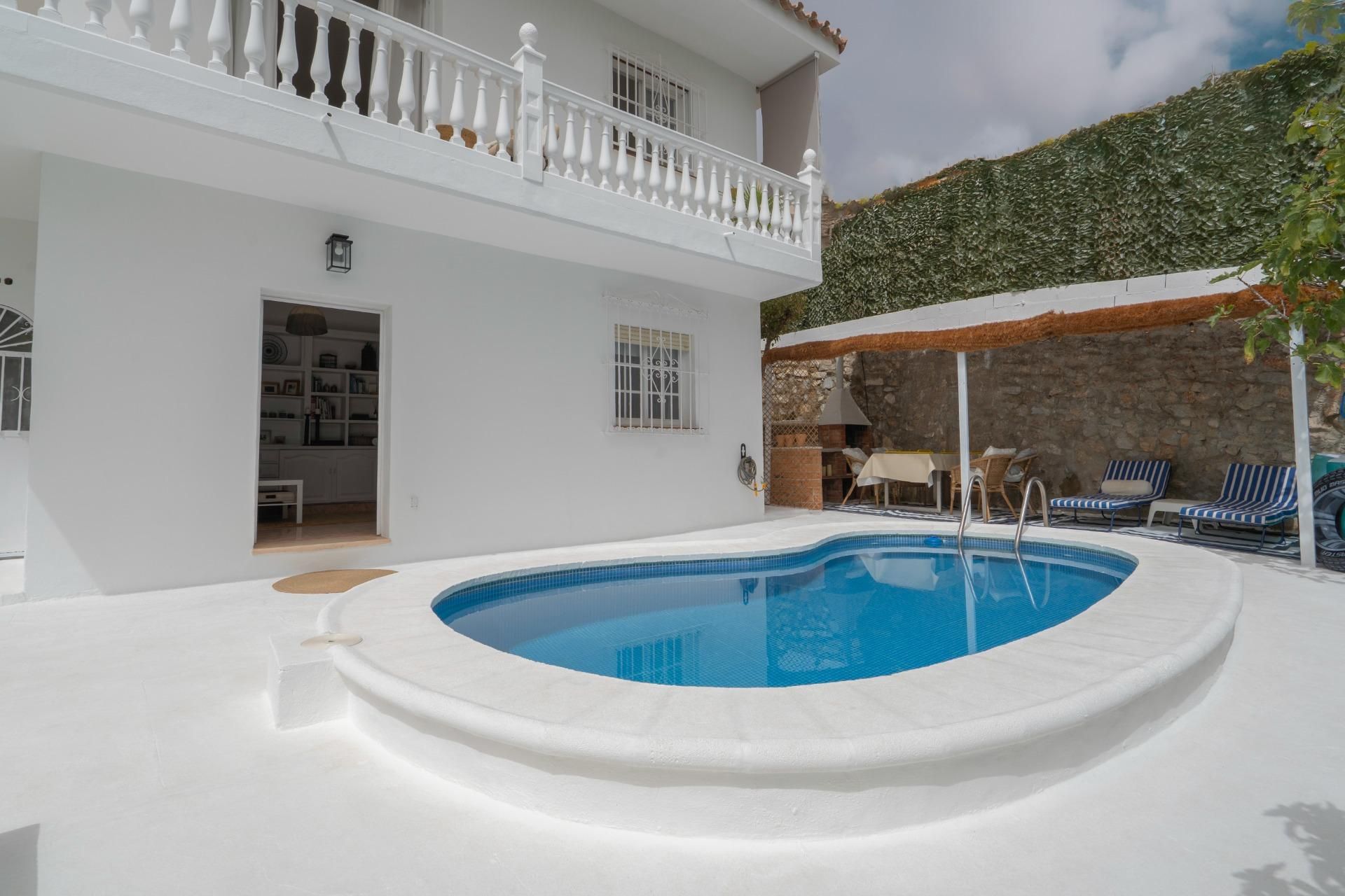 Swimming pool of House or chalet for sale in Benalmádena
