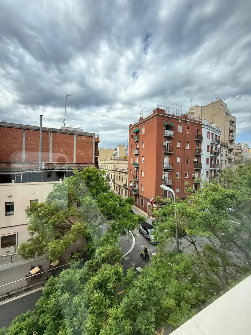 Pis amb terrassa en venda a Sants - Montjuïc, imagen 5