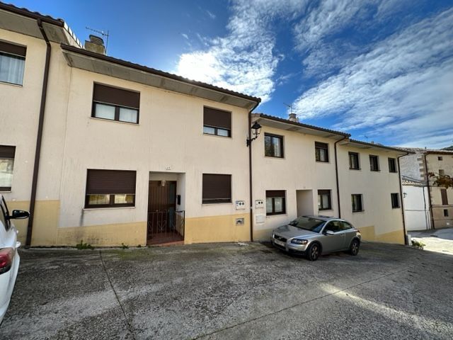 Exterior view of Single-family semi-detached for sale in Morentin  with Heating and Private garden