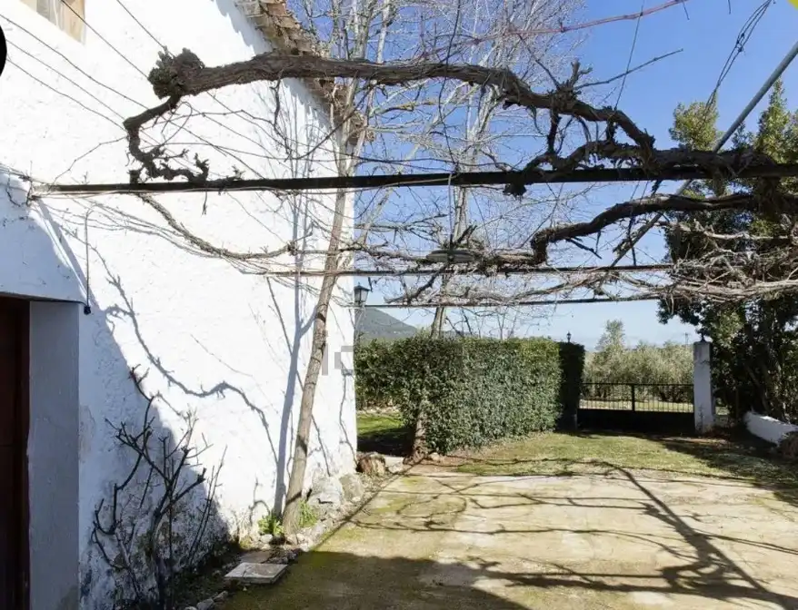 Garden of Country homes for sale in Segura de la Sierra  with Private garden, Storage room and Furnished