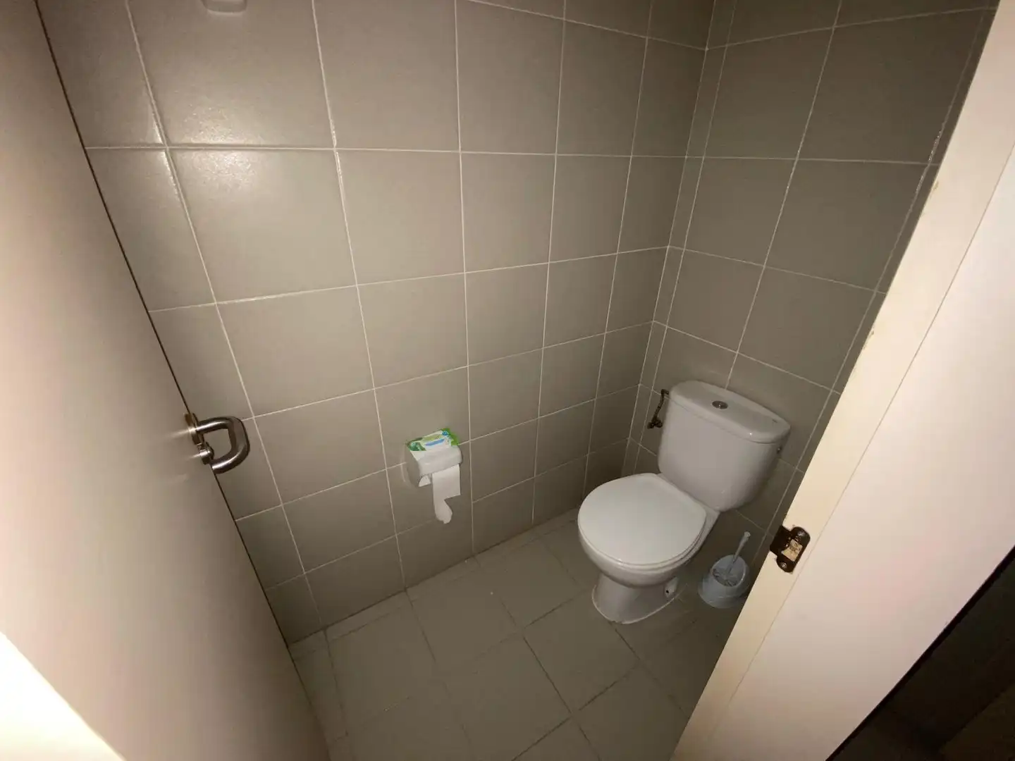 Badezimmer von Geschaftsraum zur Miete in Vigo  mit Klimaanlage und Terrasse