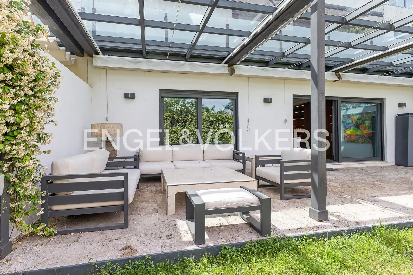 Terrassa de Apartament de lloguer en Madrid amb Aire condicionat, Calefacció i Jardí privat