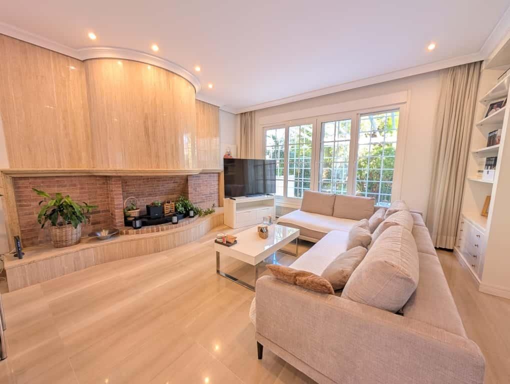 Sala d'estar de Casa o xalet en venda en Gandia amb Aire condicionat, Calefacció i Jardí privat