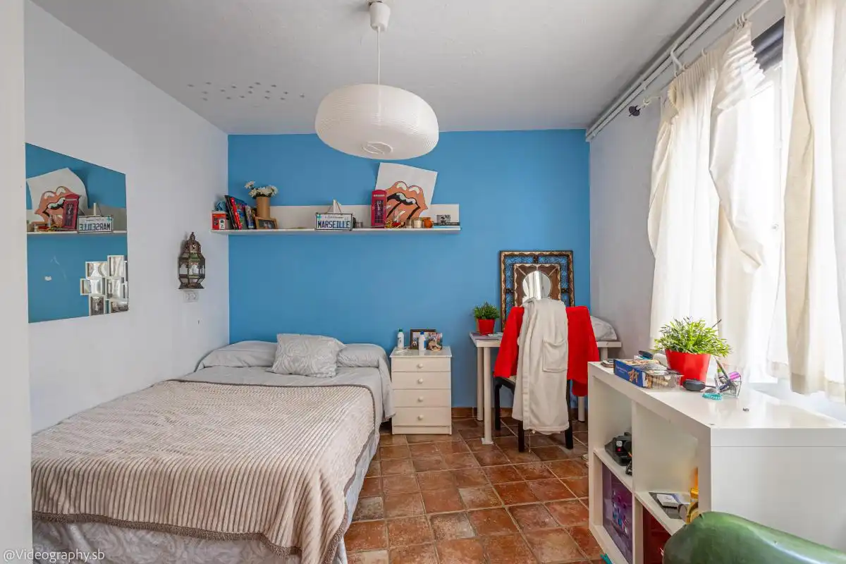 Dormitori de Casa adosada en venda en Valdepeñas amb Aire condicionat, Calefacció i Terrassa