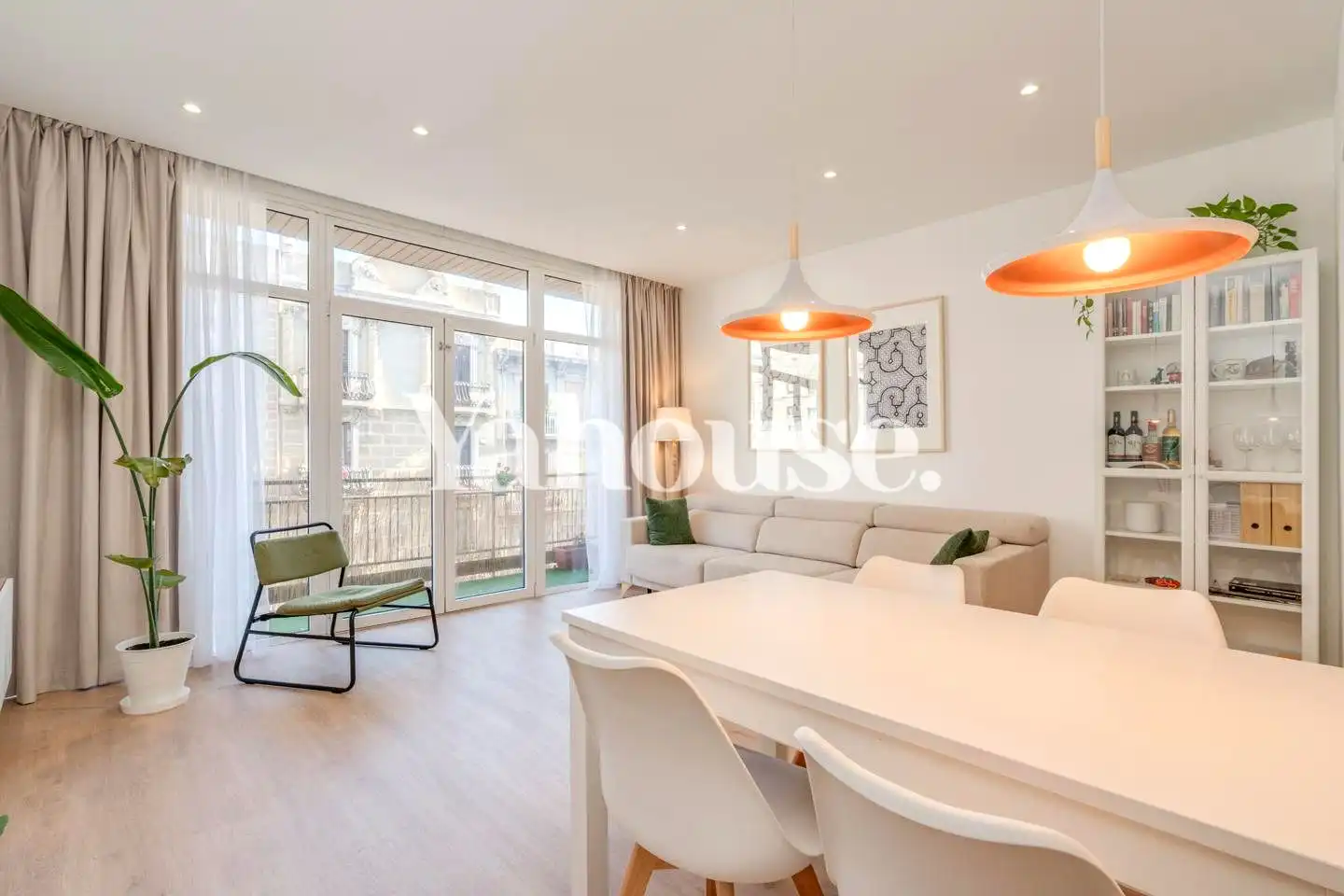 Wohnzimmer von Wohnung zum Verkauf in Barcelona mit Klimaanlage, Heizung und Parkett