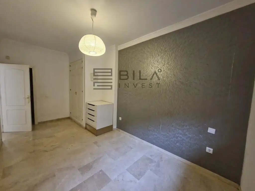 Schlafzimmer von Wohnung zum Verkauf in Marbella mit Klimaanlage, Terrasse und Abstellraum