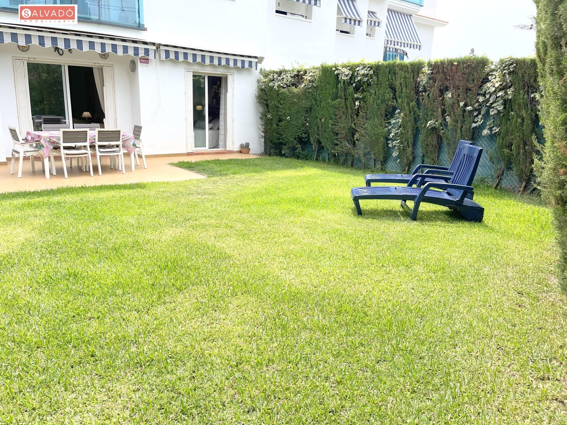 Jardín de Planta baja en venta en Calafell con Jardín privado, Terraza y Piscina comunitaria