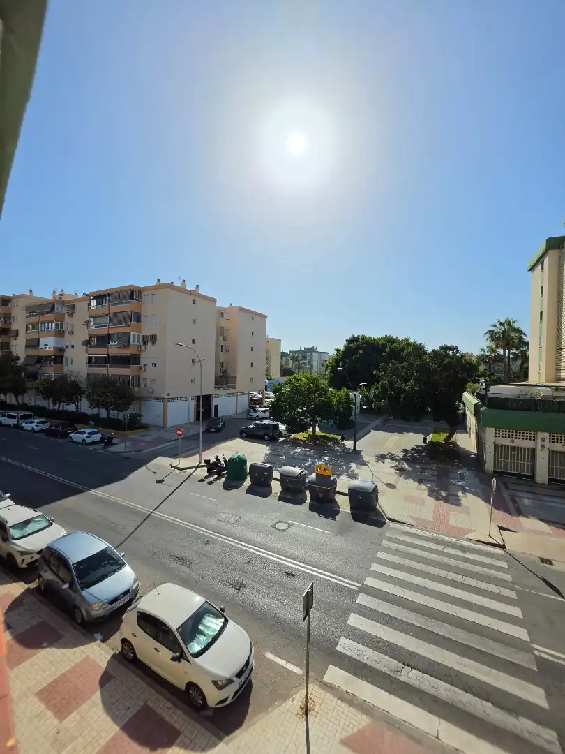 Vista exterior de Piso de alquiler en Málaga con Balcón