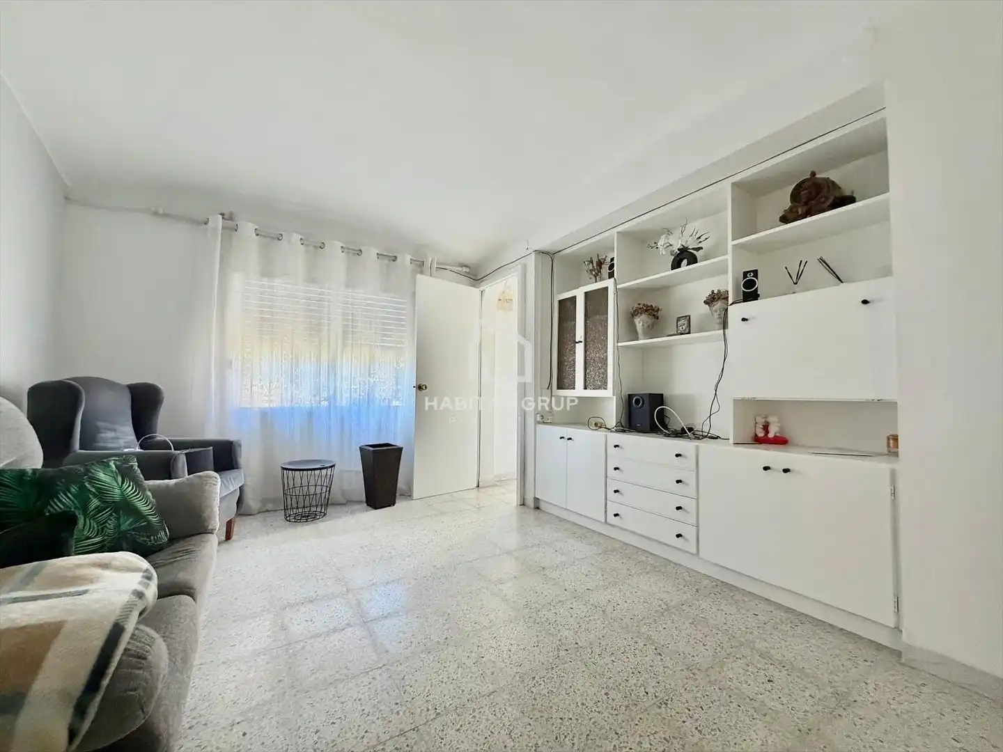Vista exterior de Casa adosada en venta en Girona con Calefacción, Jardín privado y Terraza
