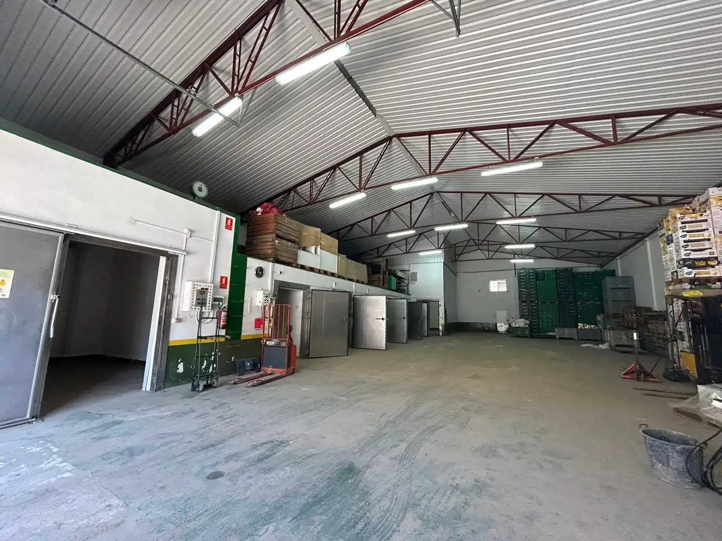 Industrial building for sale in Beniparrell